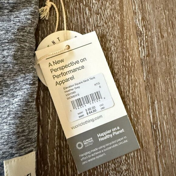 NWT Vuori Elevation Square Neck Tank Sz Small - Picture 2 of 2